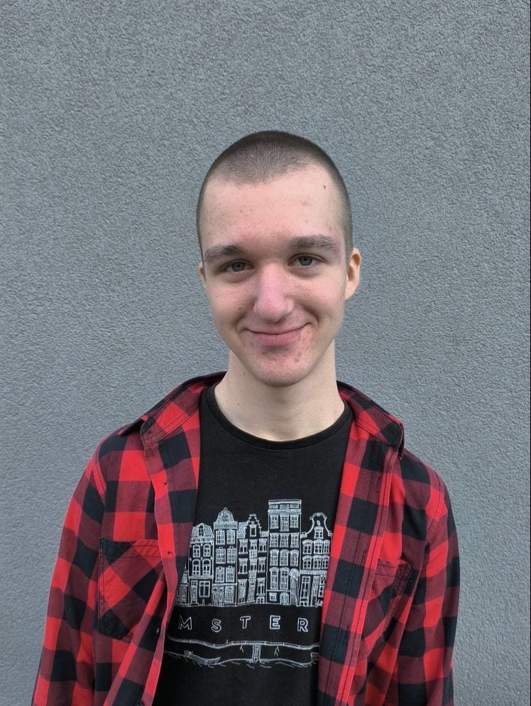 Денис